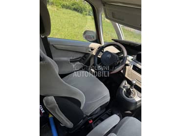 enterijer za Citroen C4 Picasso od 2006. do 2014. god.