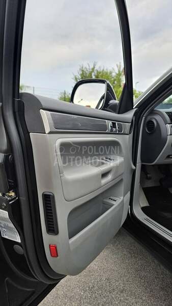 Volkswagen Touareg 3.0 tdi
