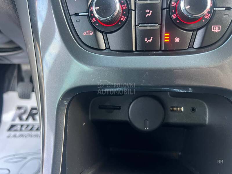Opel Astra J 1.7CDTI COSMO