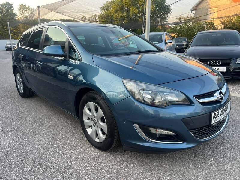 Opel Astra J 1.7CDTI COSMO