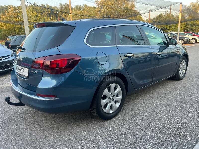 Opel Astra J 1.7CDTI COSMO