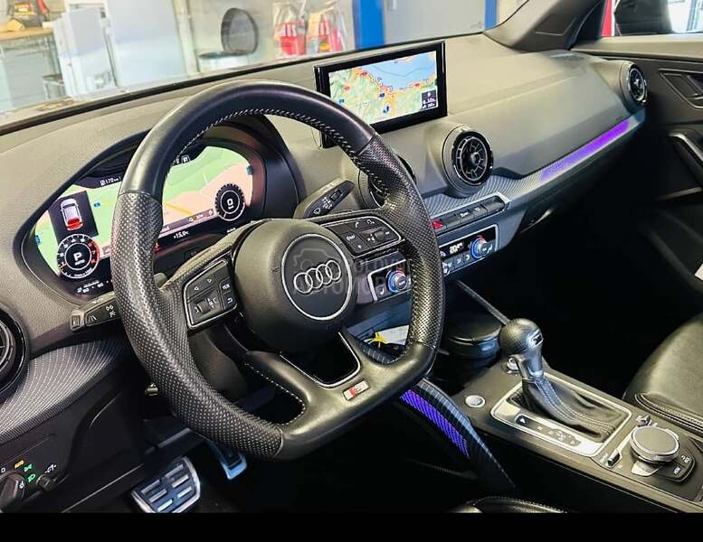 Audi Q2 2.o b  s line  4x4
