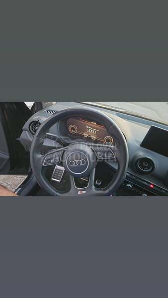 Audi Q2 2.o b  s line  4x4