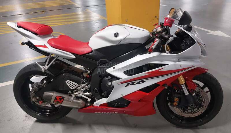 Yamaha R6