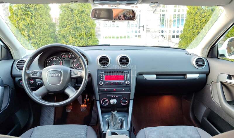 Audi A3 1.6i P A N O R A M A