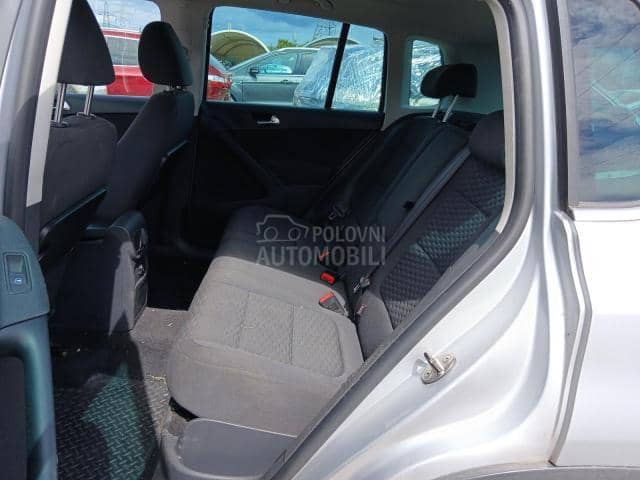 Volkswagen Tiguan CBAB 2010. god. -  kompletan auto u delovima