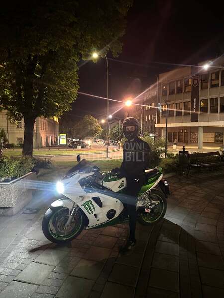 Kawasaki ZXR400L A2