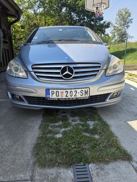 Mercedes Benz B 150 
