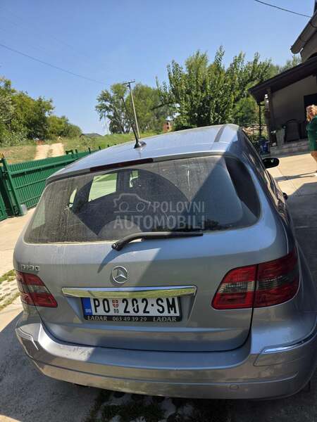 Mercedes Benz B 150 