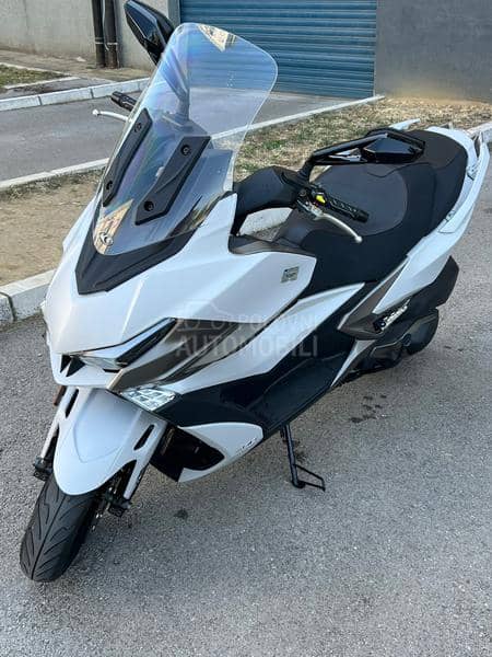 Kymco xciting vs 400