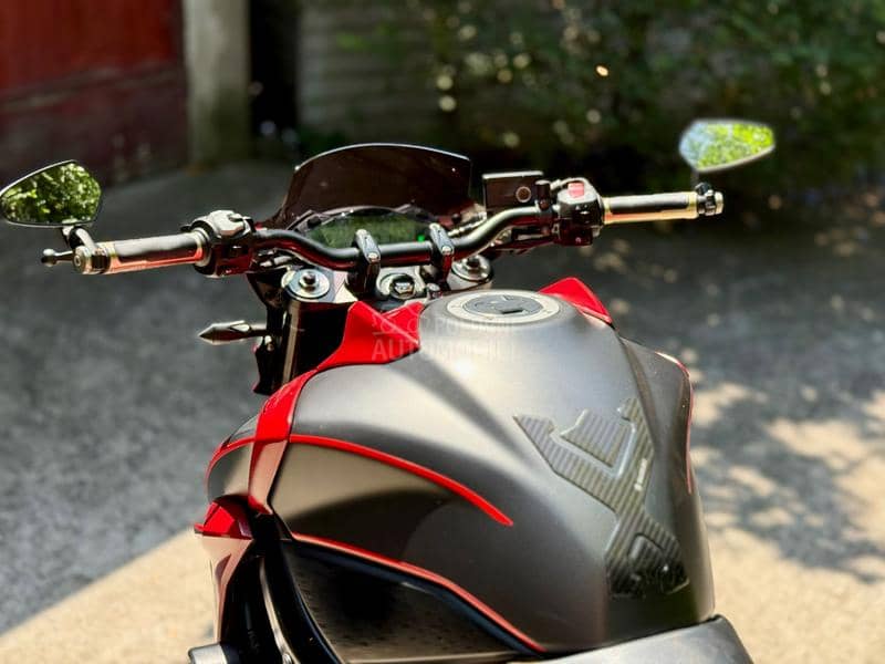 Suzuki GSXS 750 GSX S