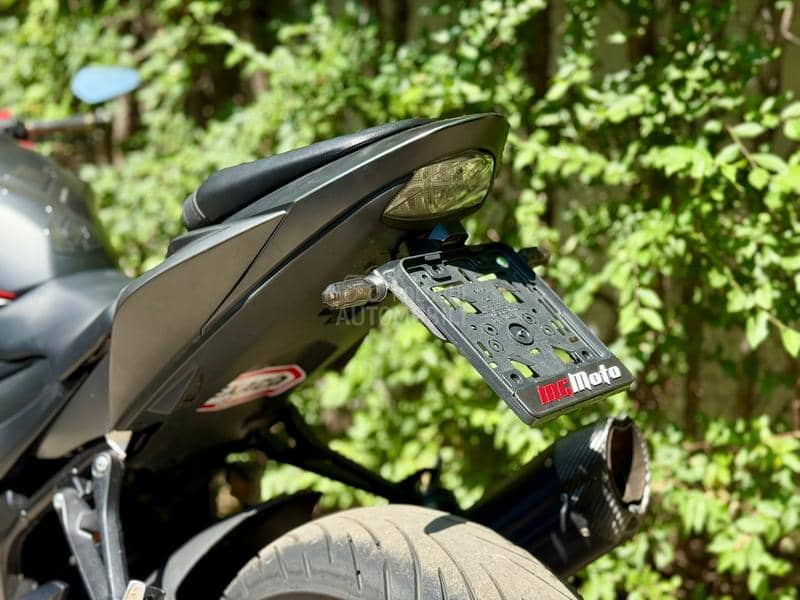 Suzuki GSXS 750 GSX S