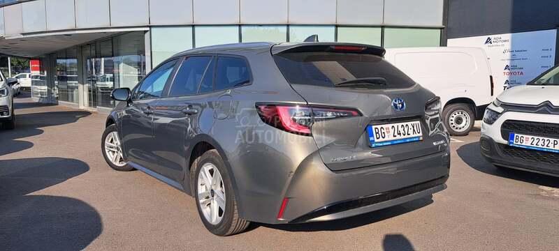 Toyota Corolla MY221.8HSDE-CVTLUNA