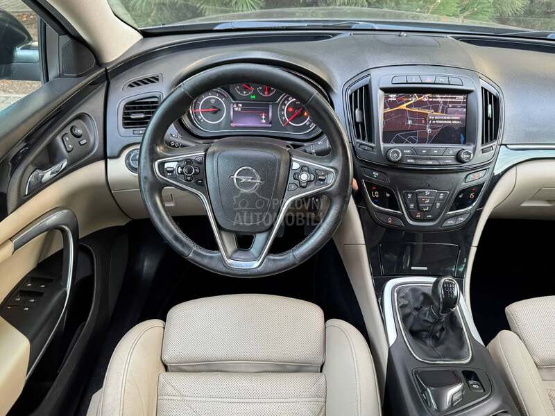 Opel Insignia COSMO LED NAV REST