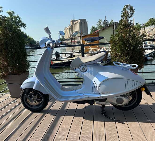 Vespa SNAKE 946 Limited