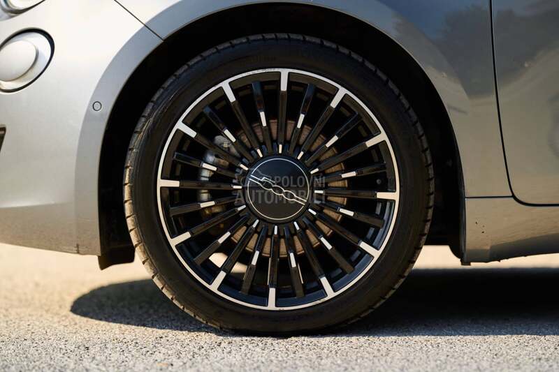 Fiat 500e LA PRIMA