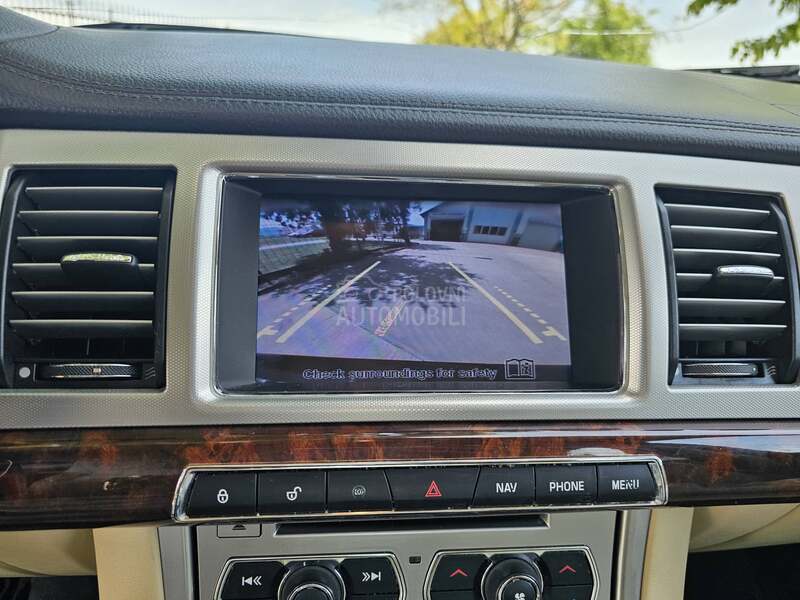 Jaguar XF Luxury