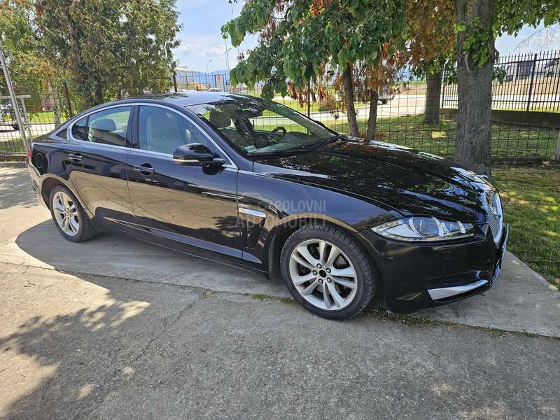 Jaguar XF Luxury