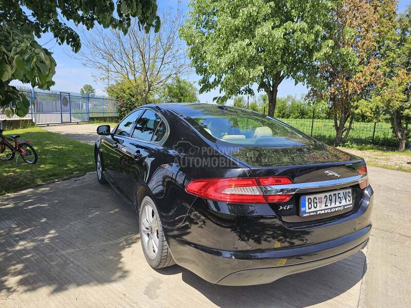 Jaguar XF Luxury