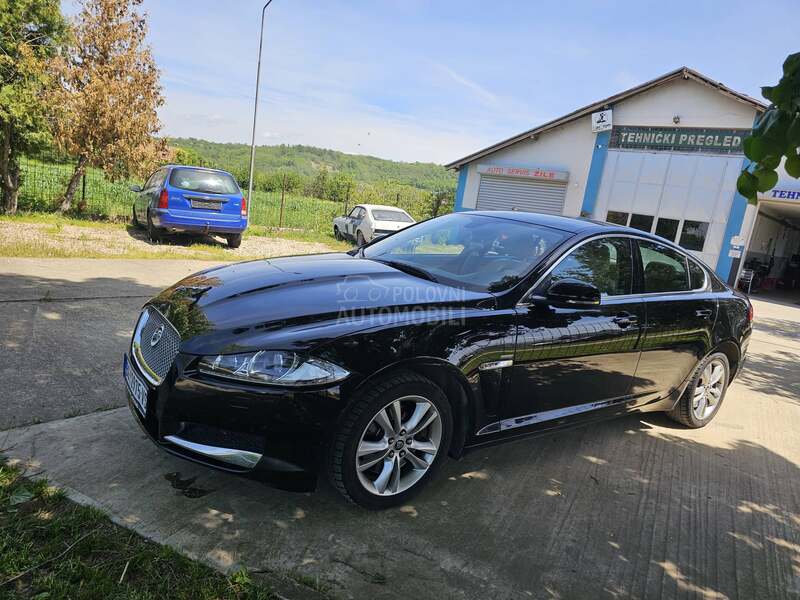 Jaguar XF Luxury
