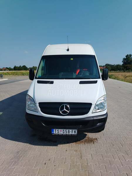 Mercedes Benz Sprinter 313