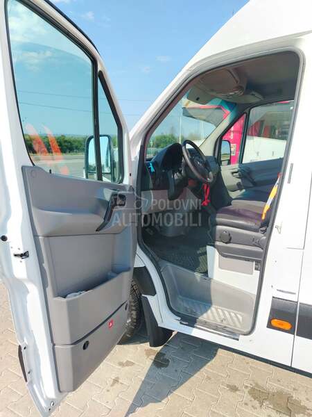 Mercedes Benz Sprinter 313