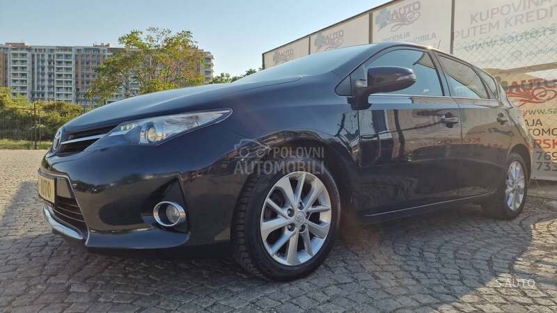 Toyota Auris KREDlTl BEZ UCESCA