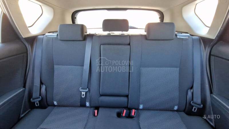 Toyota Auris KREDlTl BEZ UCESCA