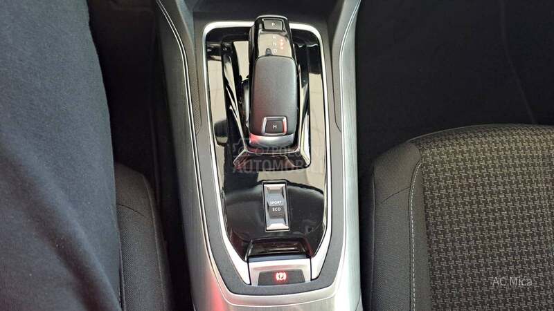 Peugeot 308 1.2  NAV ALU  68000
