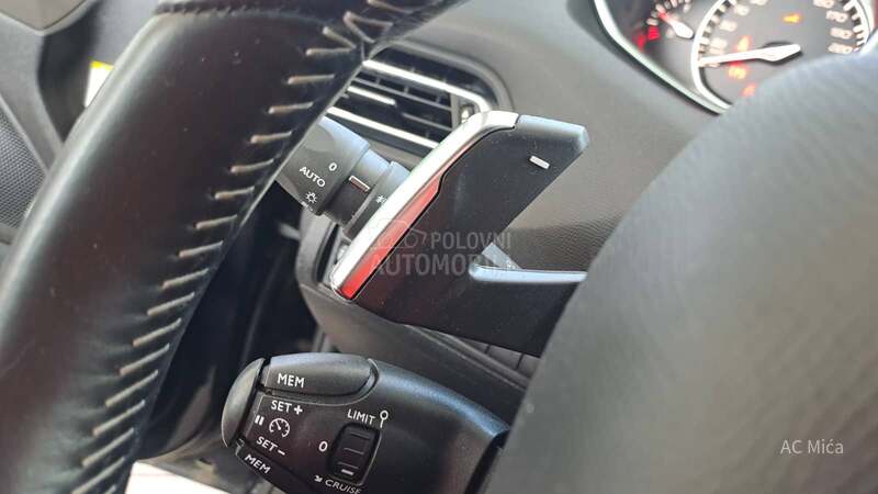 Peugeot 308 1.2  NAV ALU  68000