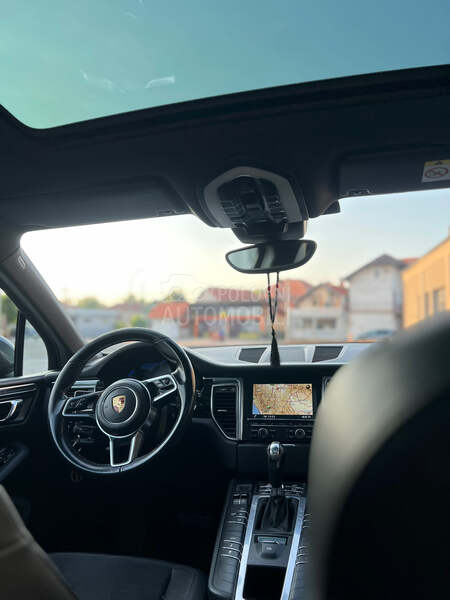 Porsche Macan s