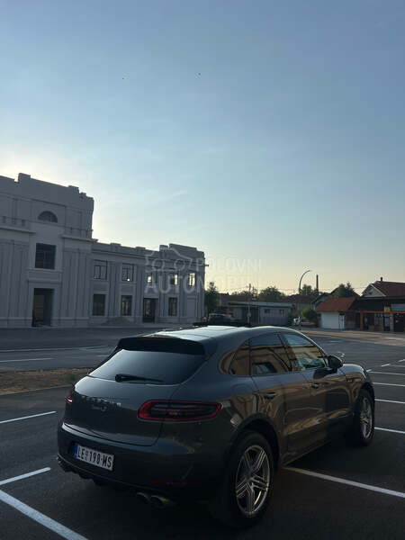 Porsche Macan s