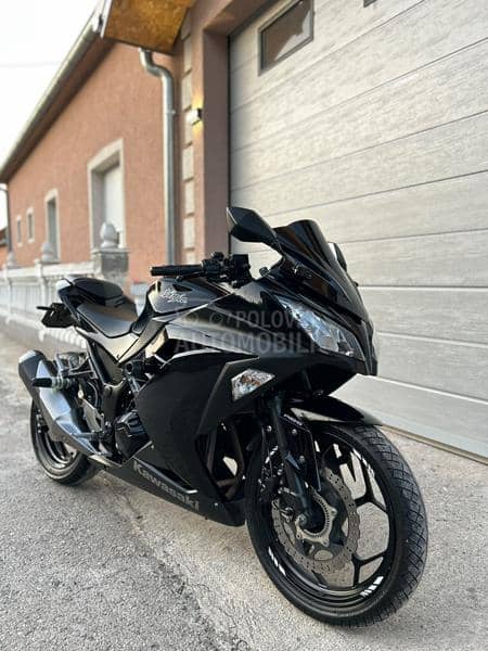 Kawasaki ninja300