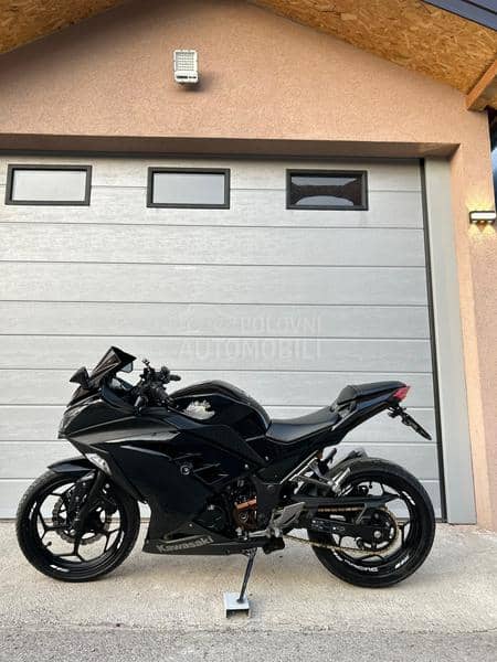 Kawasaki ninja300