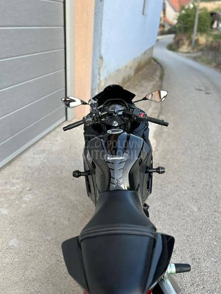 Kawasaki ninja300