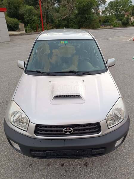 Toyota RAV 4 ŠVAJCARAC