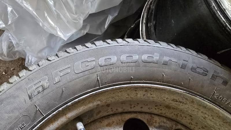 BFGoodrich 205/55 R16 Zimska