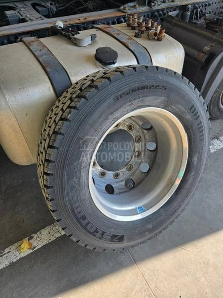 Gume i felne za kamion