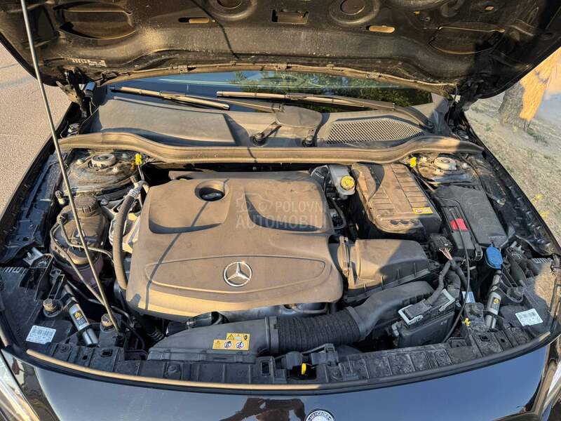 Mercedes Benz GLA 250 