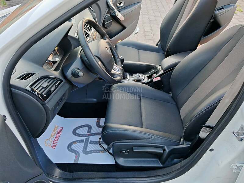 Renault Megane BOSE/PERLA/PANO