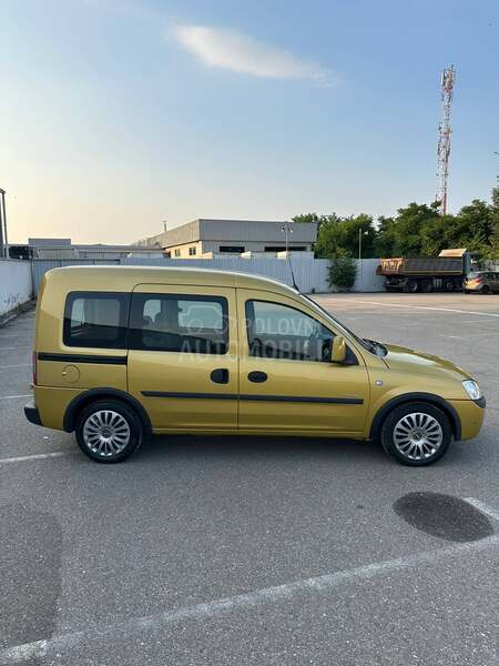 Opel Combo CH