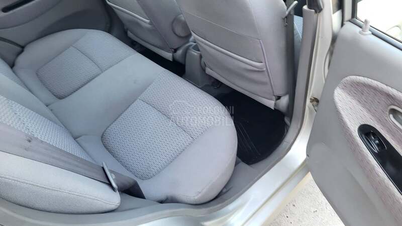 Kia Rio 1.3 LS