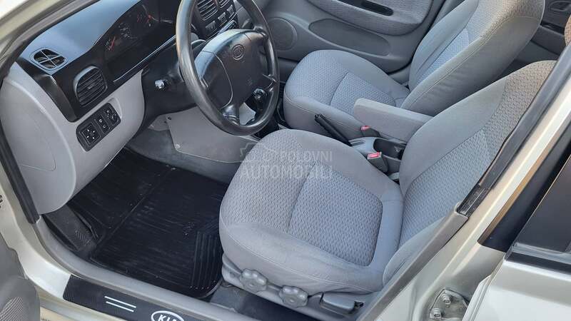 Kia Rio 1.3 LS