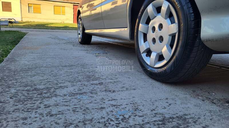 Kia Rio 1.3 LS