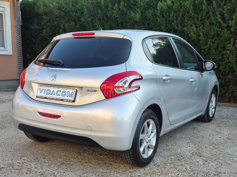 Peugeot 208 1.2/CH/