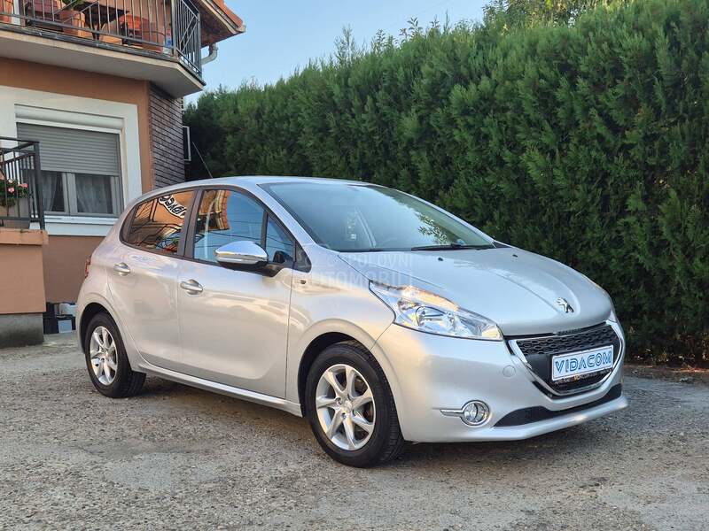 Peugeot 208 1.2/CH/