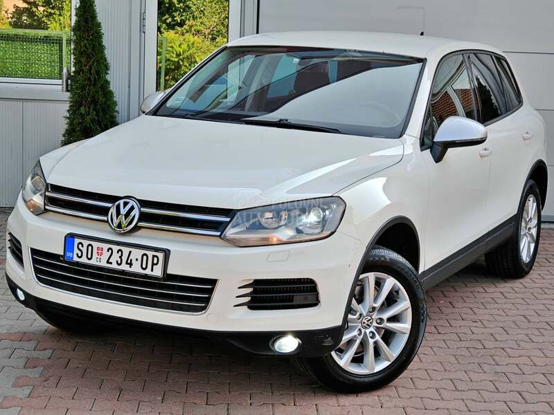 Volkswagen Touareg 3.0 TDI / 4 MOTION