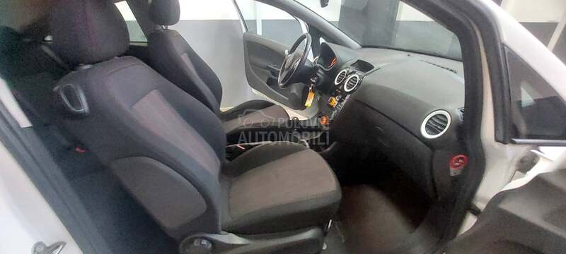 Opel Corsa D 1.4