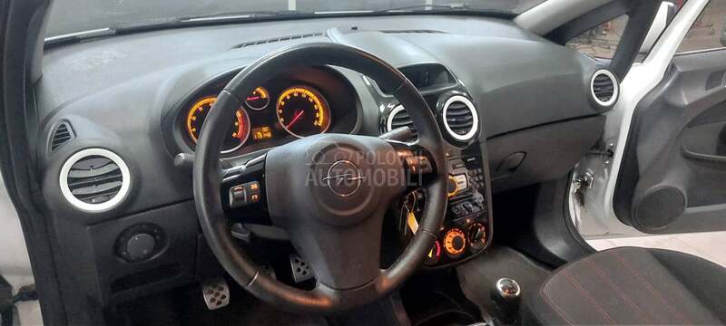 Opel Corsa D 1.4