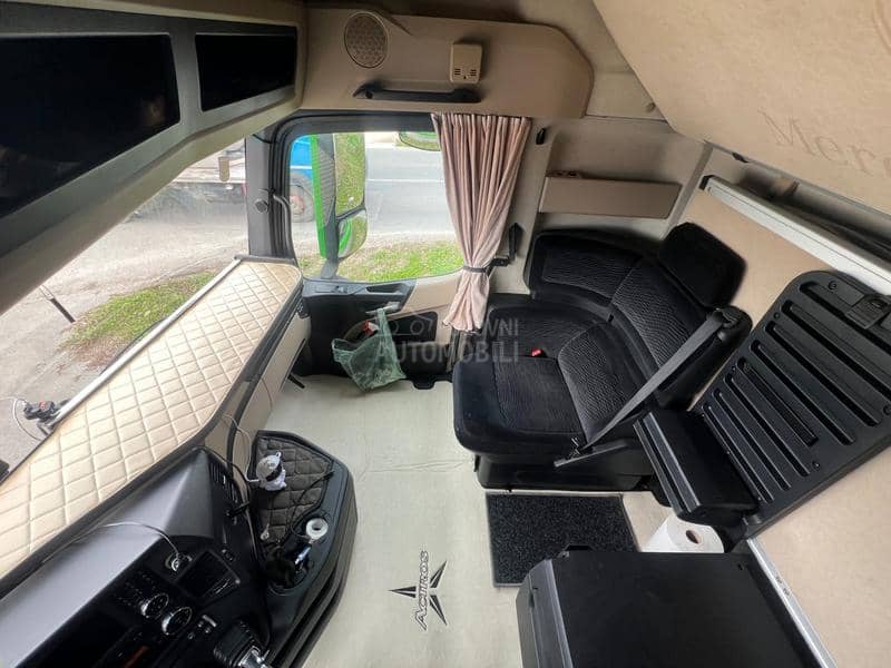 Mercedes Benz Actros 1845